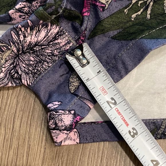 FOX Racing Exotic High Waist Blue Foral Shorts Size 3‎ - Picture 11 of 16